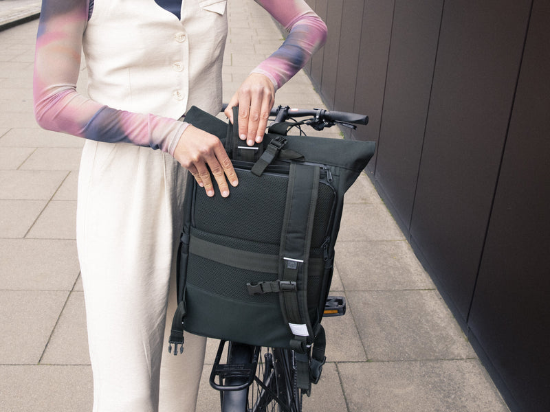 JOHNNY URBAN ZAINO ROLLTOP "ROBIN MEDIUM" BIKE Nero