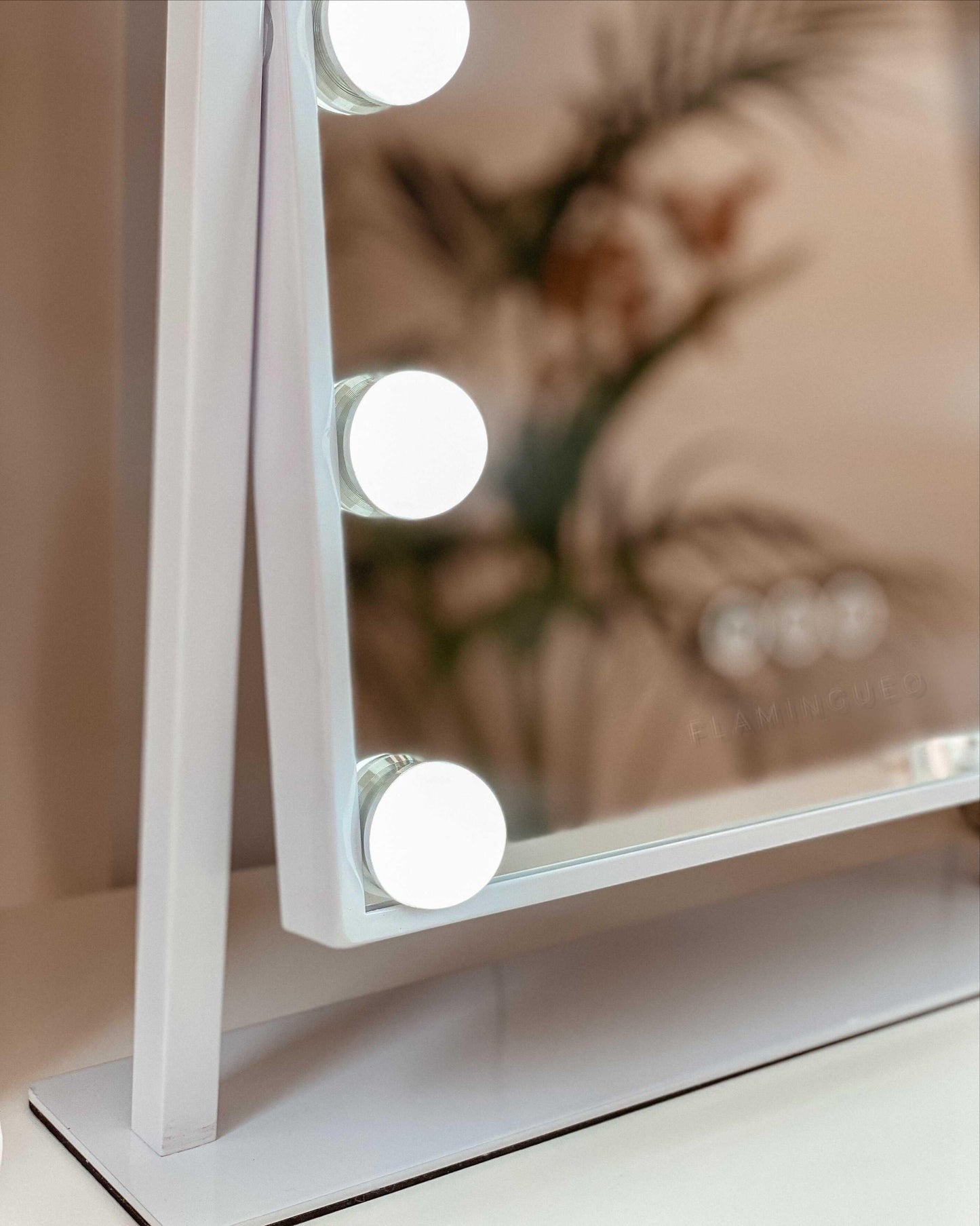 FLAMOGUEO - Specchio per il trucco in stile hollywoodiano con luci a led regolabili - KHLOE