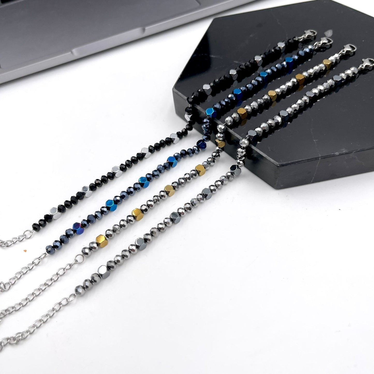 Soda - Bracciale Uomo ematite sfaccettata 4 mm