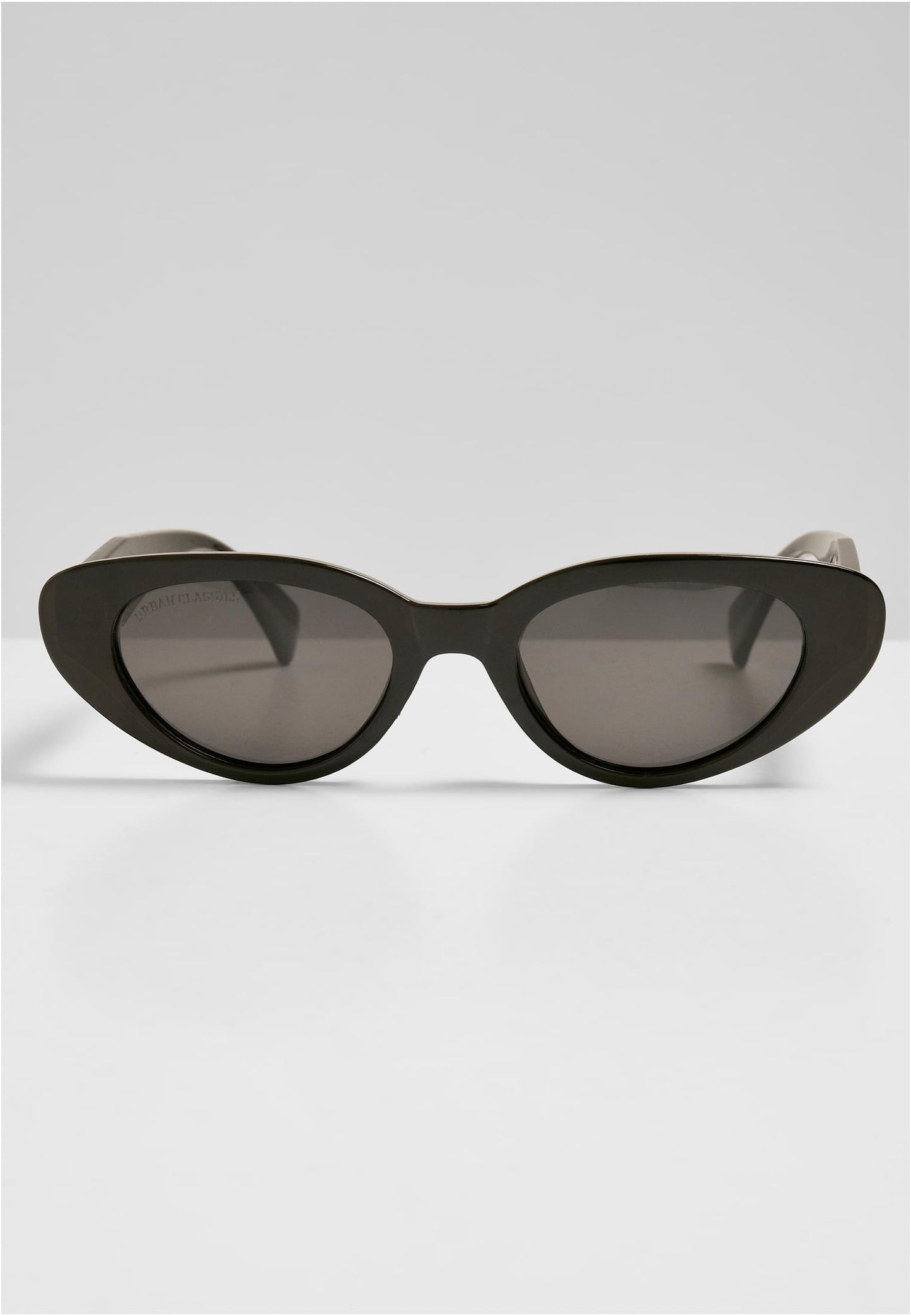 Urban Classic - Sunglasses Puerto Rico With Chain
- Black