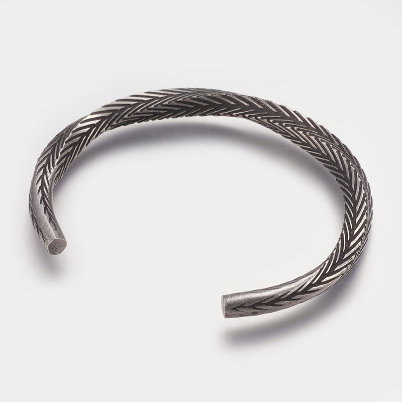 SODA - rigid Viking steel bracelet