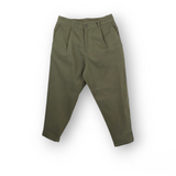 SODA - CHINOS gabardine darts - Olive Green