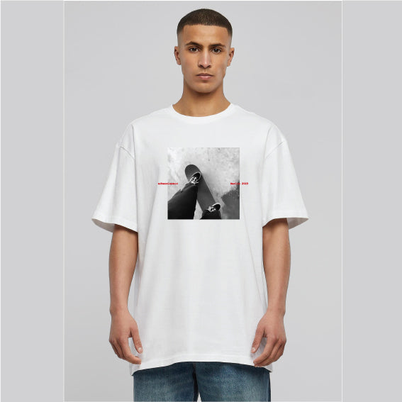 SODASTUDIO x URBAN CLASSIC - T-shirt  limited edition skateboard - white