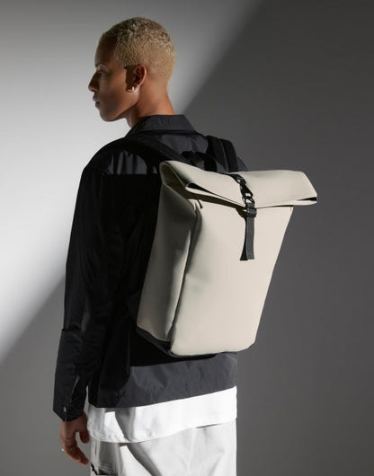 SODA STUDIO - Matt PU roll-top backpack - GRAY 