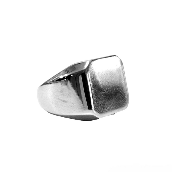 SODA - Chevalier's ring with square base