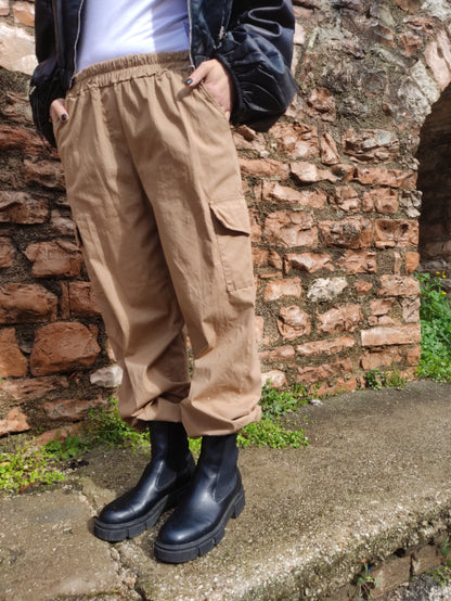 One size 40/46 beige cargo trousers