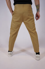 LIBERTY - Carrot pleated trousers - camel